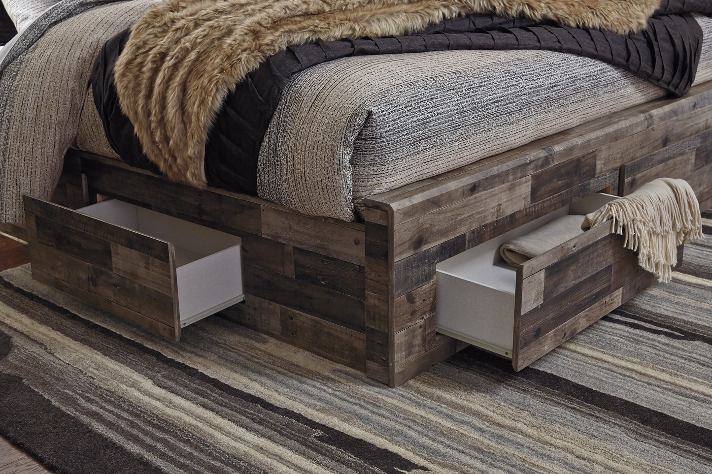 Derekson Panel Bed With 6 Storage Drawers