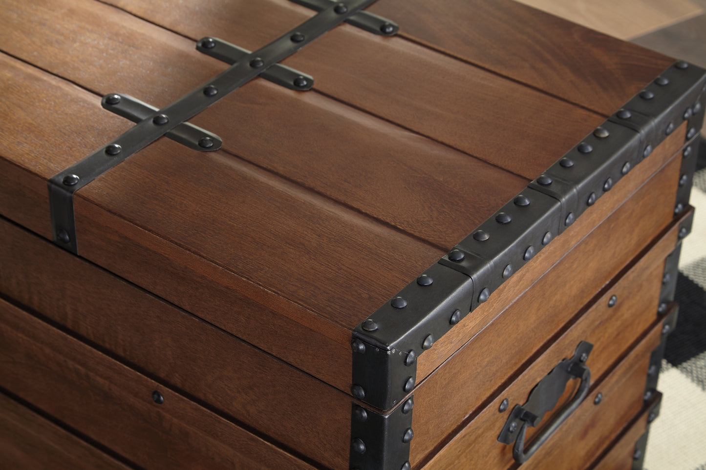 Ashley Express - Kettleby Storage Trunk
