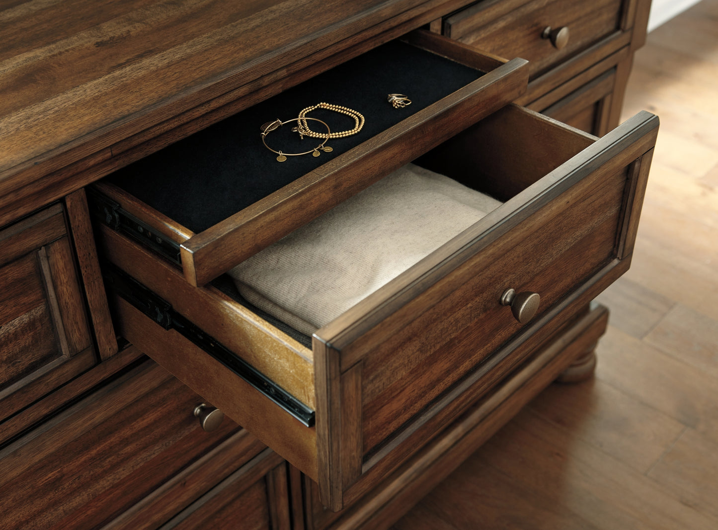 Flynnter Panel Bed With 2 Storage Drawers With Mirrored Dresser And 2 Nightstands