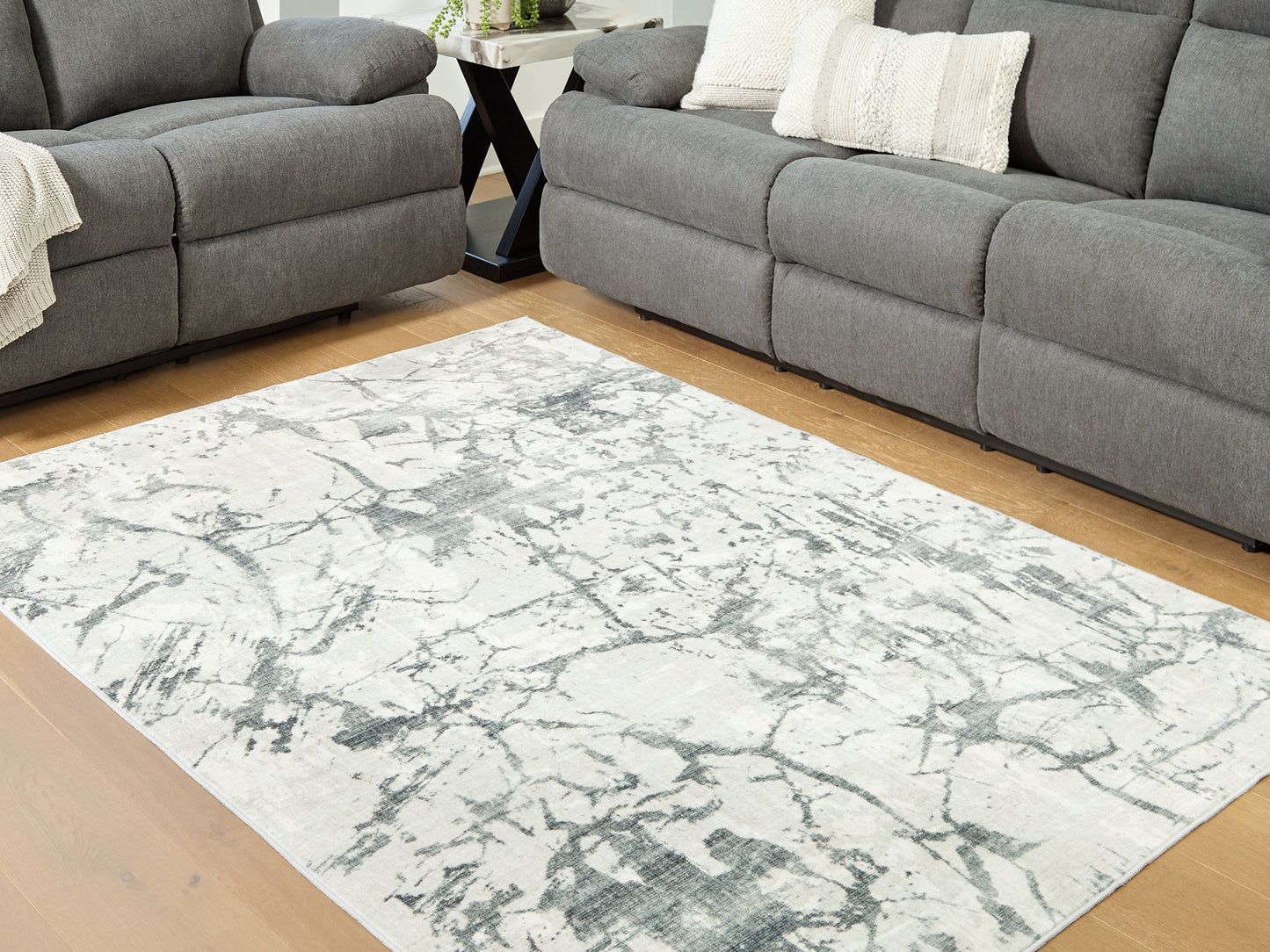 Ashley Express - Tobinbury Washable Medium Rug