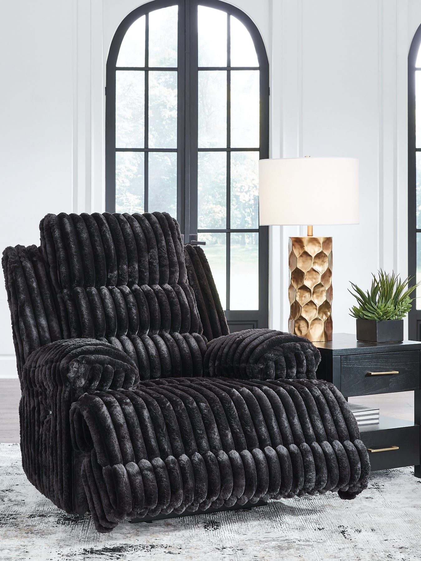 Rhines Falls Zero Wall Recliner