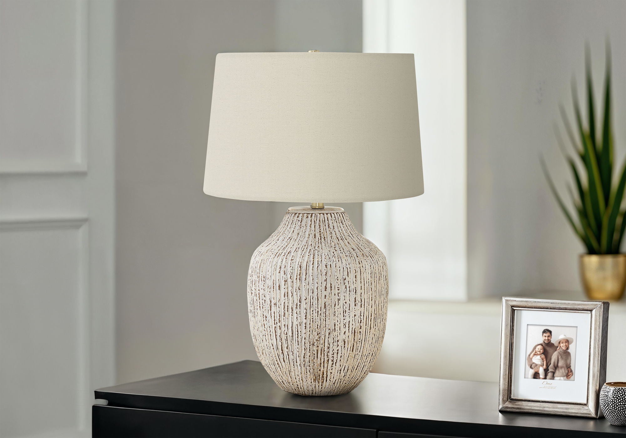 Lighting, Table Lamp, Ceramic, Transitional - Cream
