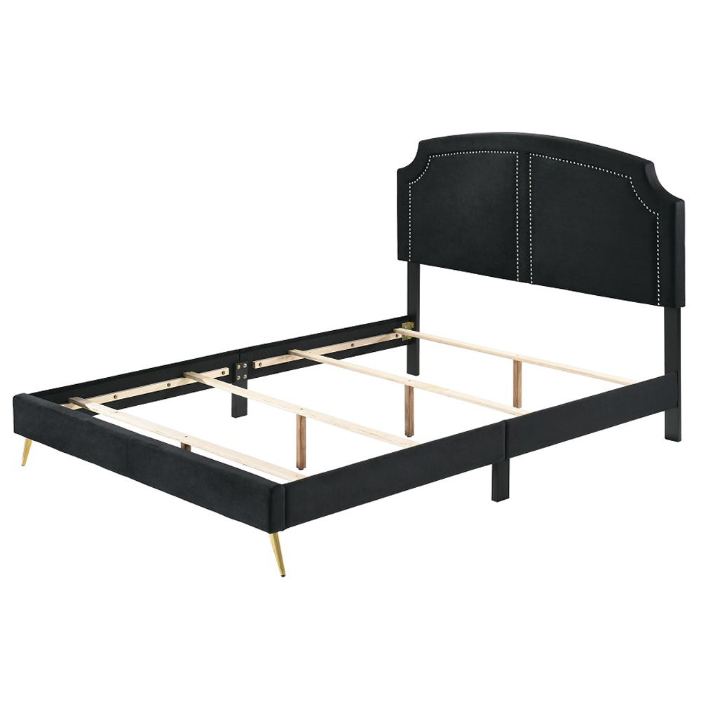 Zeena - Bed